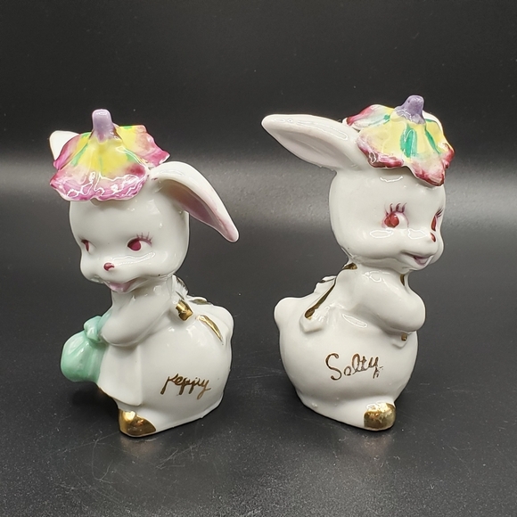 Adorable Bunny Salt and Pepper Shakers 1940's - Picture 7 of 7